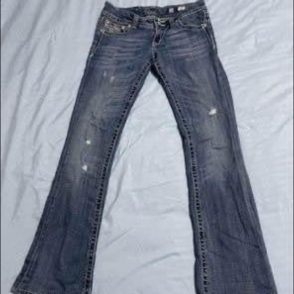 Women’s 28 x 32” Miss Me Boot jeans - Picture 1 of 10